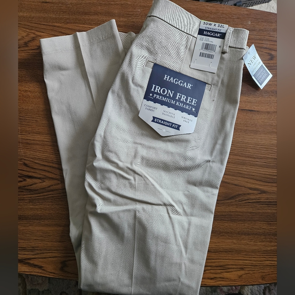 Haggar Iron Free Premium Khaki Straight Fit Pants - Light Khaki